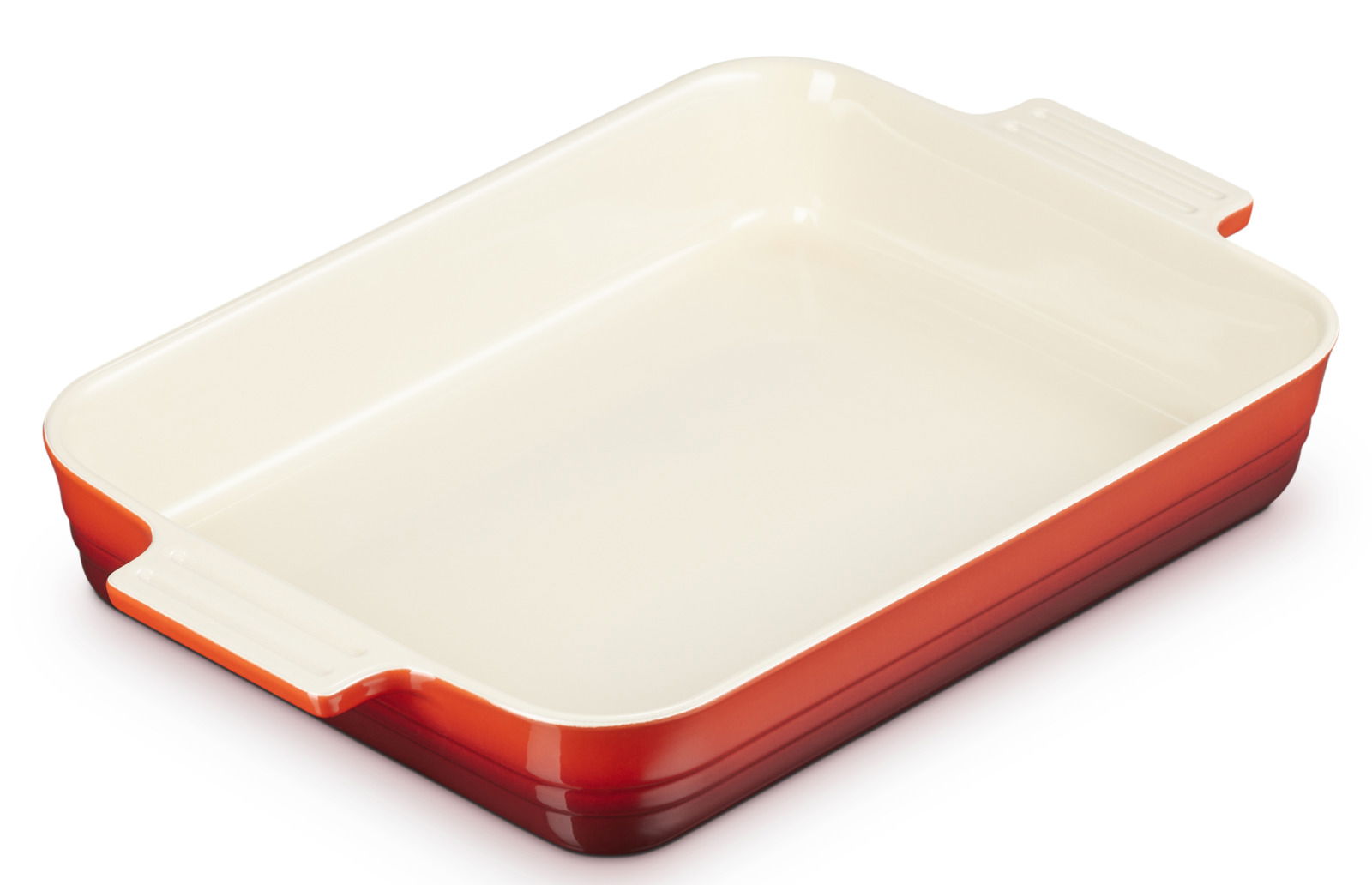 Rechteckige Auflaufform in Kirschrot, von oben fotografiert