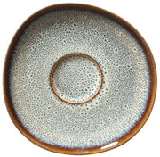 Kaffeeuntertasse Lave beige, Draufsicht, mit gesprenkeltem Muster und braunem Rand