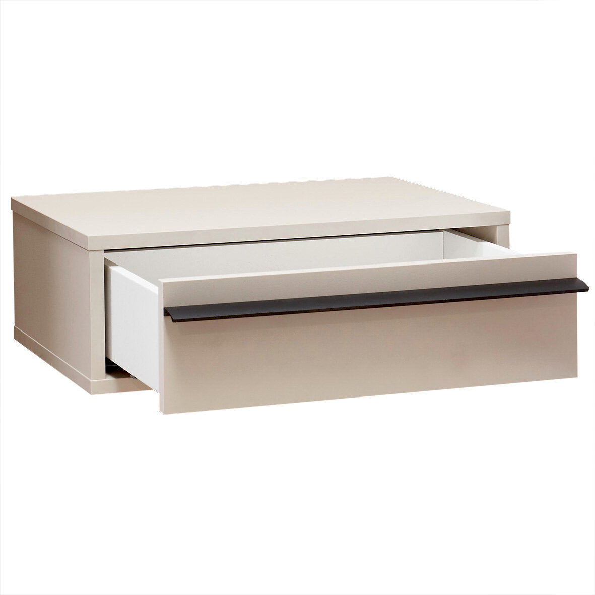 Weißer Nachttisch mit einer herausgezogenen Schublade und schwarzer Griffleiste, freigestellt auf weißem Hintergrund, Perspektive: frontale Ansicht leicht von oben