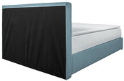 Boxspringbett TOM in hellblauem Stoffbezug, seitliche Perspektive