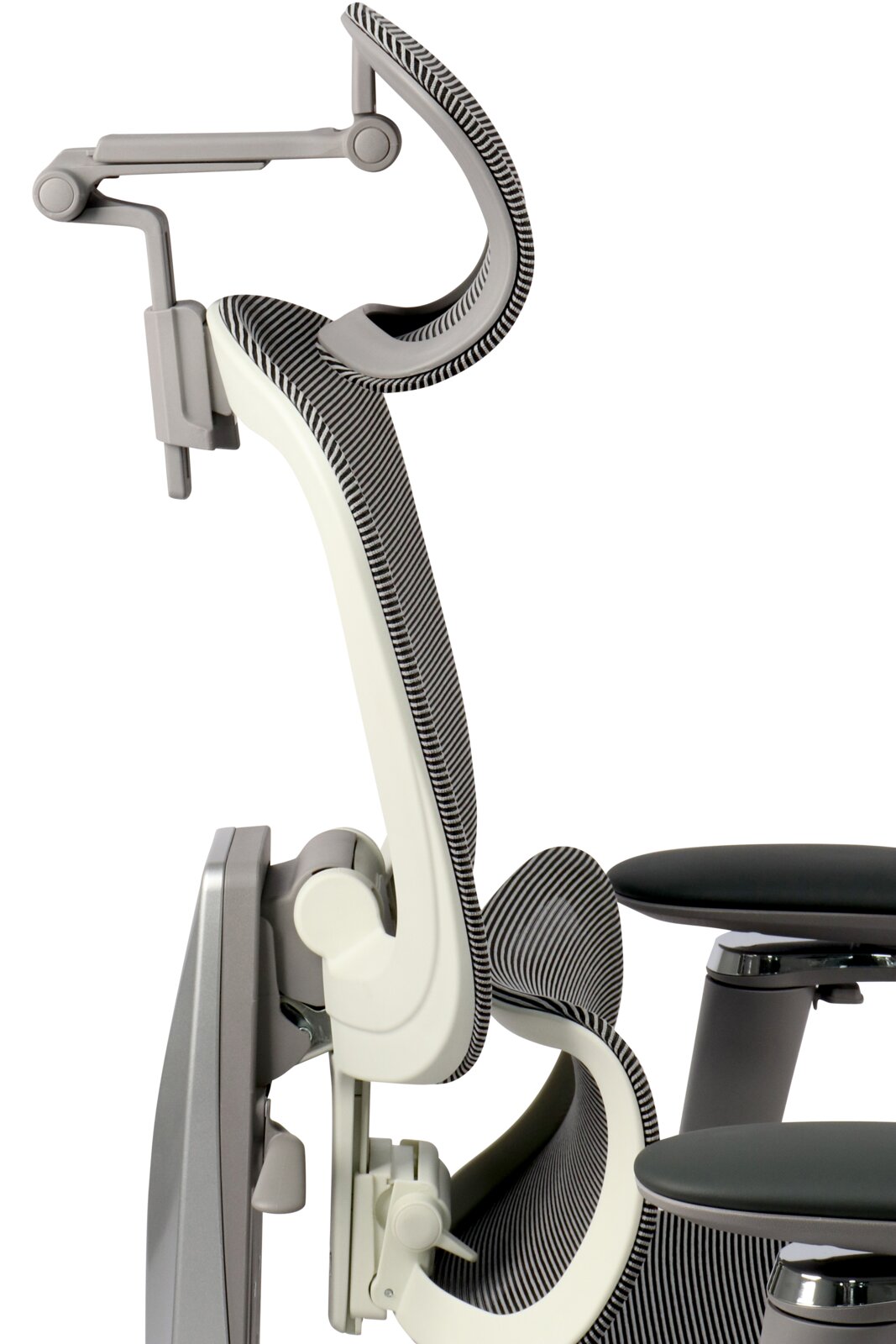 Seitenansicht eines modernen Drehstuhls mit ergonomischer Rückenlehne und Kopfstütze.