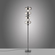 Moderne led-staande lamp met meerdere bolvormige lampen, van voren afgebeeld tegen een grijze achtergrond.