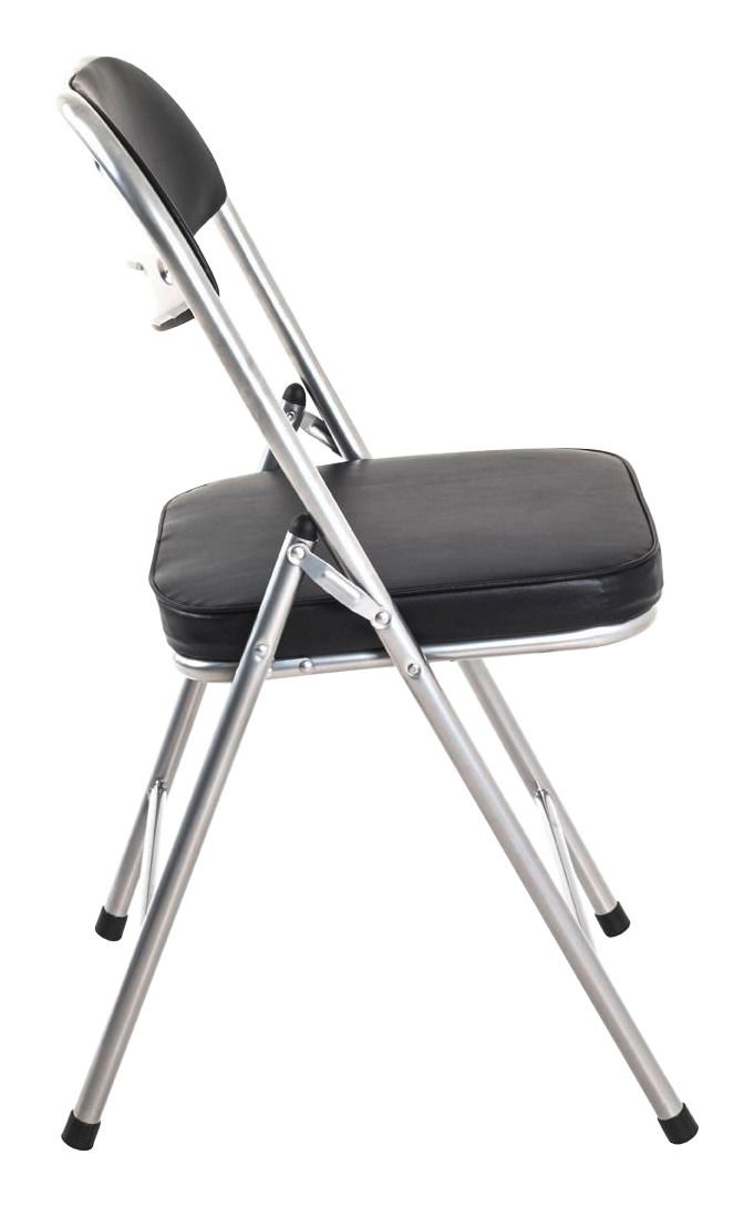 Seitliche Ansicht eines Klappstuhls mit schwarzem Sitzpolster und silbernem Metallrahmen.