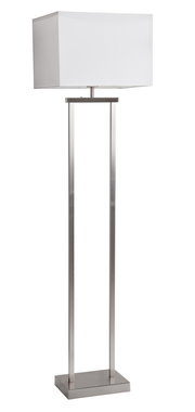 Moderne Stehleuchte mit rechteckigem, weißem Lampenschirm und schlankem, silbernem Gestell, seitliche Perspektive