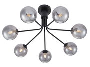 Moderne Deckenleuchte mit sieben kugelförmigen, rauchgrauen Glaskugeln, von unten betrachtet.