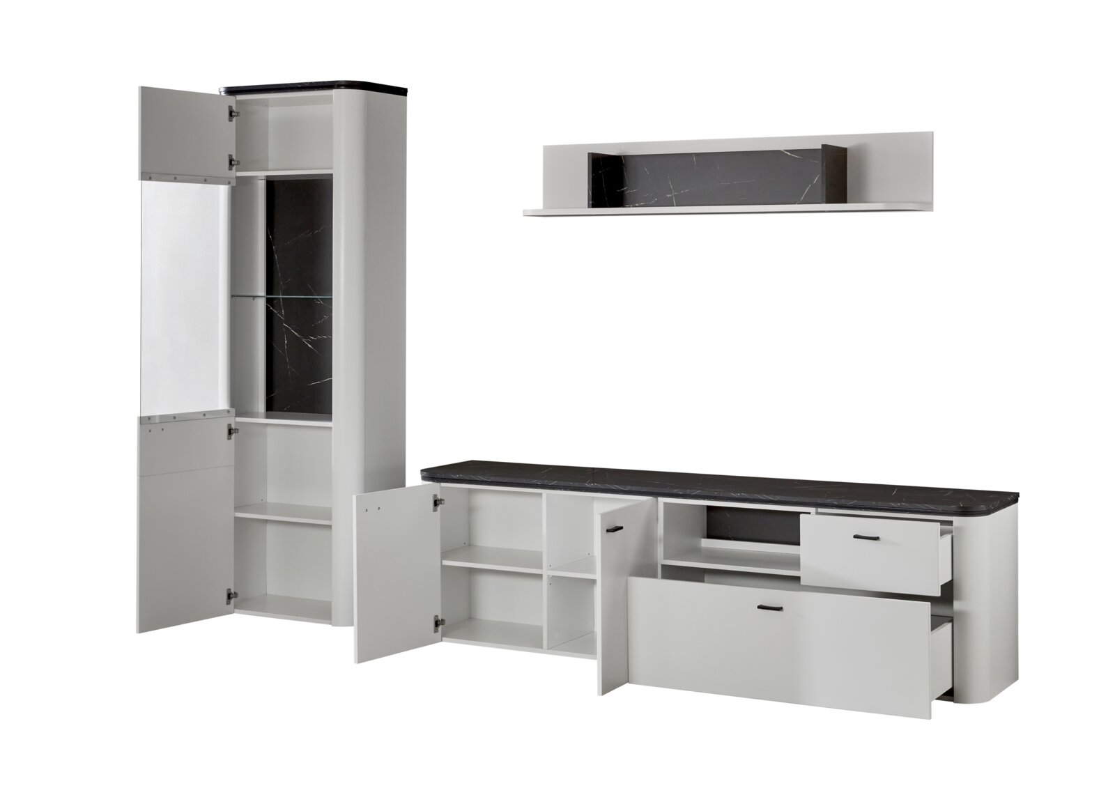 Moderne Wandkombination in Weiß mit schwarzer Marmoroptik, bestehend aus einem hohen Schrank, einem langen Sideboard und einem Wandregal. Perspektive von vorne.