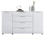 Weißes Sideboard mit vier Schubladen und zwei Türen, dekoriert mit Büchern, einer modernen Skulptur und Vasen, frontale Ansicht.