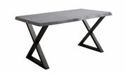 Moderne eettafel met X-vormige poten van donker hout, zijaanzicht