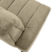 Nahaufnahme einer 2,5er-Sitzbank mit beigem Stoffbezug aus der Vogelperspektive.