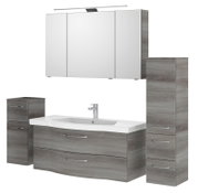Moderner Badblock mit Spiegel, Waschbecken und Stauraum in Holzoptik, Frontalansicht
