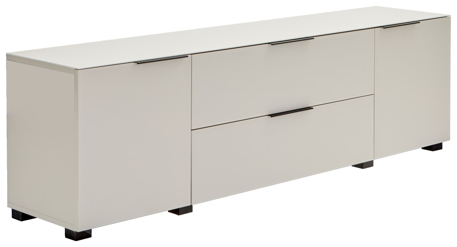 Novel TV-Lowboard MALIN 2.0 Modernes weißes Sideboard mit glatter Front, drei Türen und zwei Schubladen mit schwarzen Griffleisten, freigestellt auf weißem Hintergrund, perspektivische Ansicht schräg von vorn links