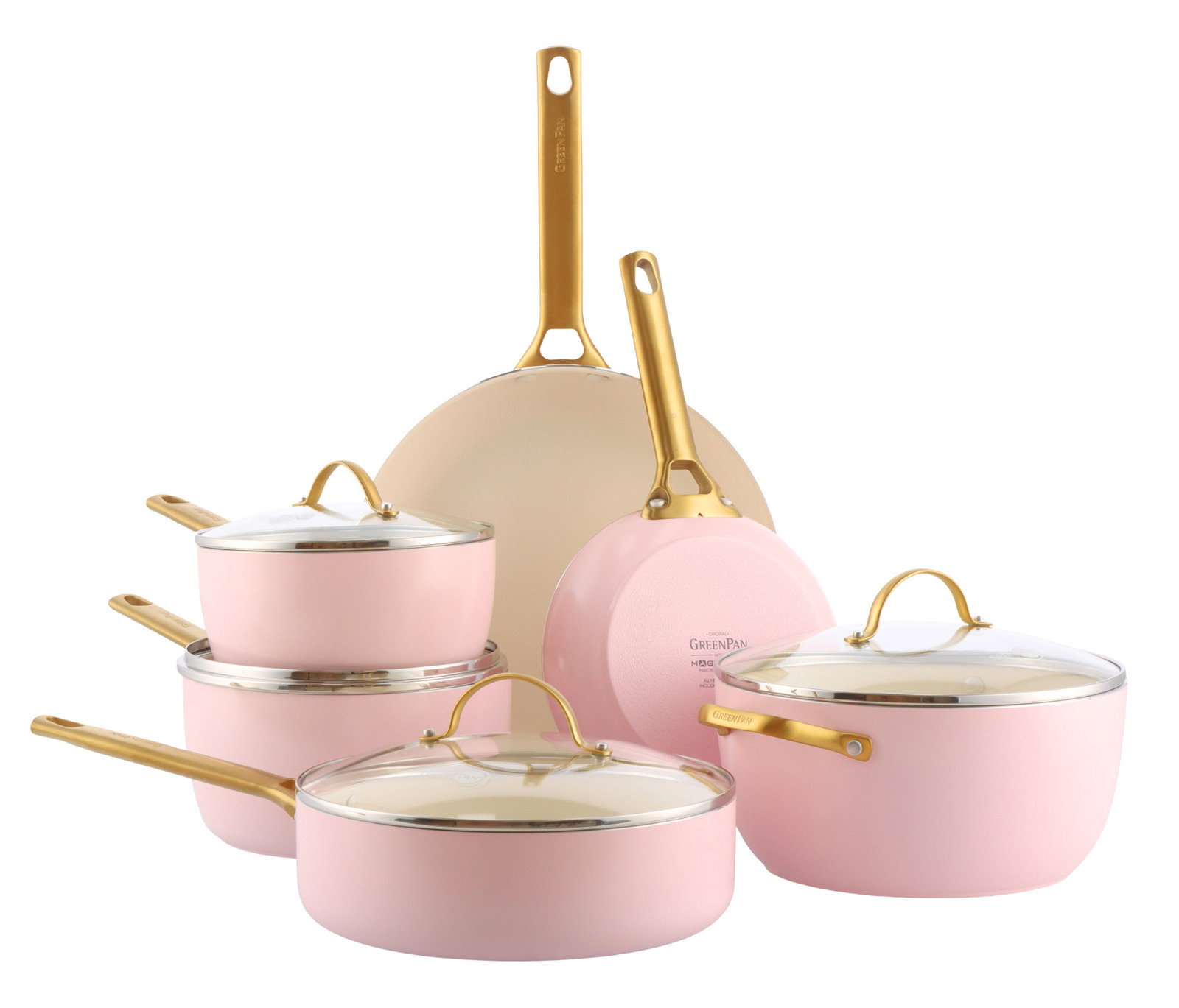 Sechsteiliges Topfset in Rosa mit goldenen Griffen, bestehend aus Töpfen und Pfannen, aus einer frontalen Perspektive fotografiert.