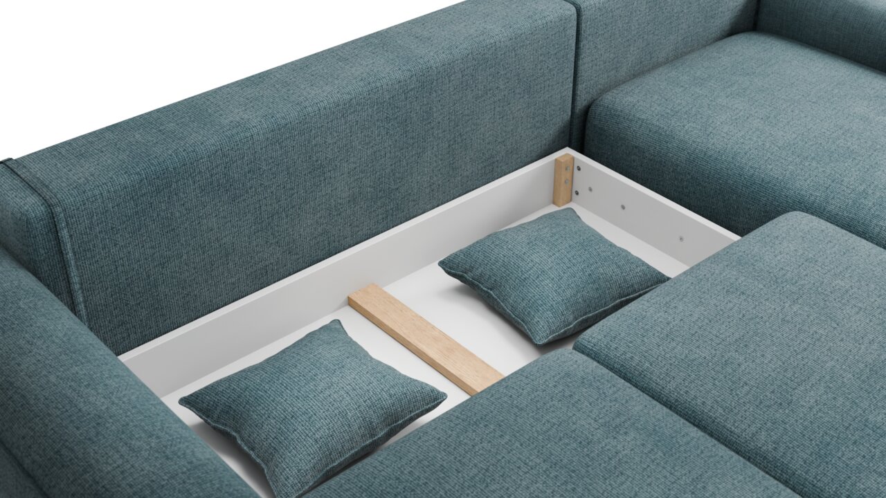 Blick von oben auf eine Rundecke mit Stauraum, zwei Kissen und einem Holzsteg in der Mitte.