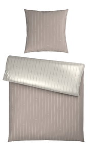 Wendebettwäsche-Set mit dezentem Streifenmuster in Beige und Weiß, aus der Vogelperspektive fotografiert.