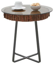 Runder Beistelltisch mit Glasplatte und rustikalem Holzrand, auf schwarzem Metallgestell, seitliche Perspektive