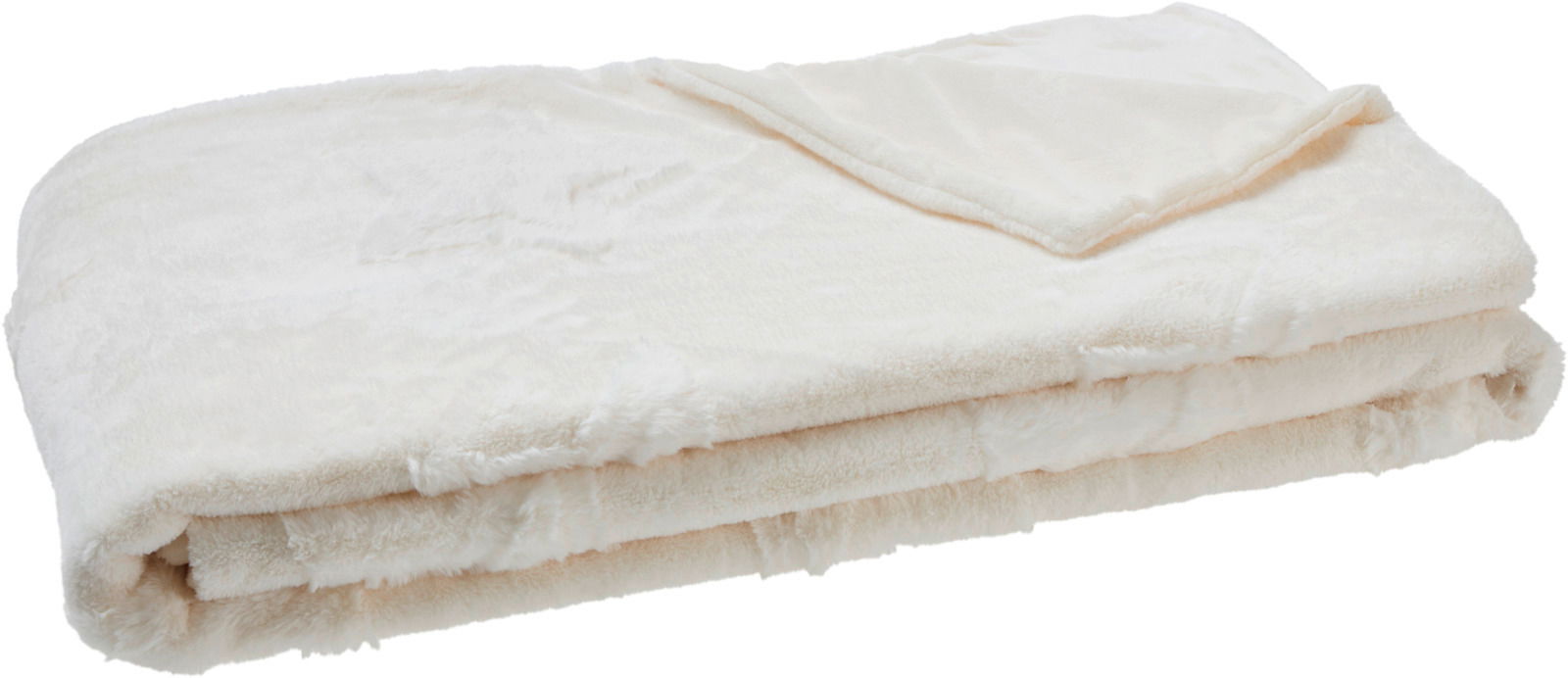 Weiche, cremefarbene Wohndecke aus Plüsch, gefaltet und von der Seite fotografiert.