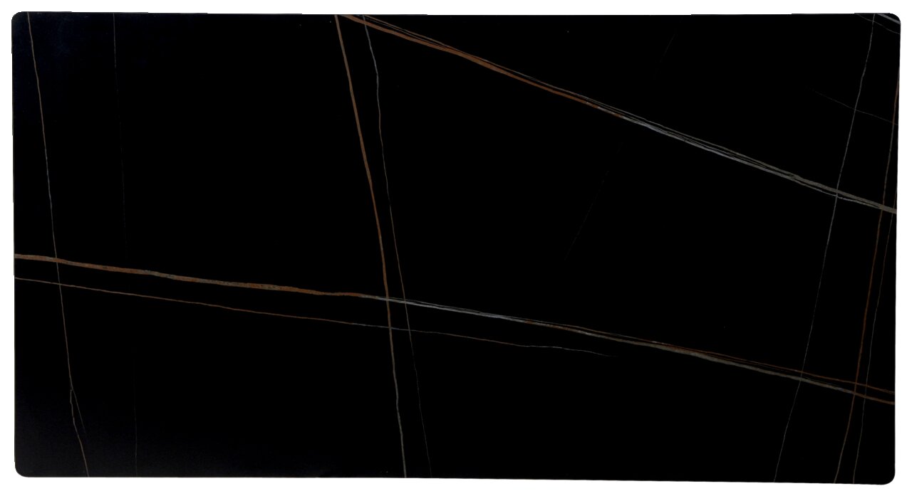 Draufsicht auf eine schwarze Tischplatte mit feinen, diagonalen Linien in Braun- und Grautönen.