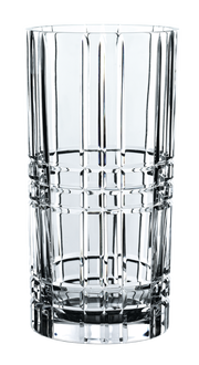 Klare, quadratische Vase aus Glas mit vertikalem Rillenmuster, frontal abgebildet.