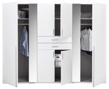 Weißer Drehtürenschrank mit sechs Türen, teilweise geöffnet, zeigt Innenfächer mit Kleidung und Schubladen, Frontalansicht