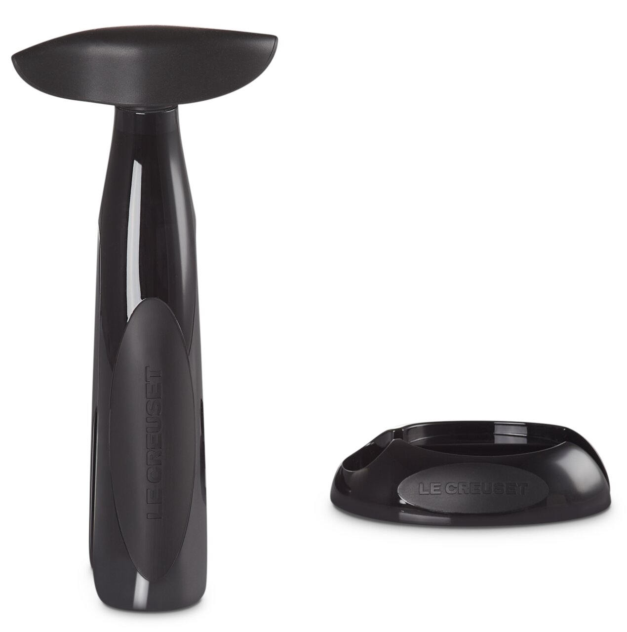 Schwarzer Korkenzieher ActivBall von Le Creuset, frontal abgebildet mit separatem Standfuß.