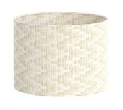 Cilindrische lampenkap met een beige, geweven patroon, zijaanzicht