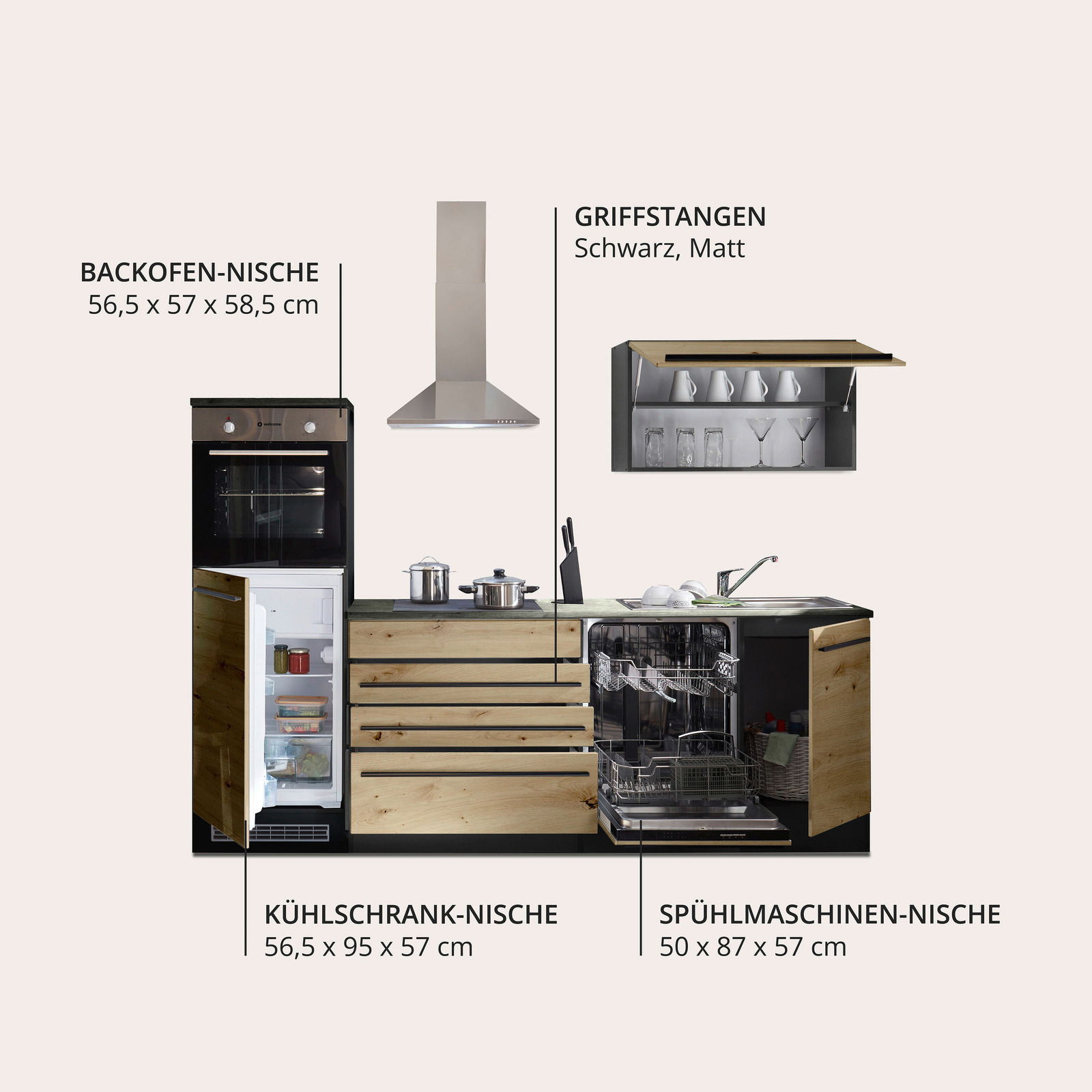 Küchenblock mit Holzfronten und schwarzen Griffstangen, inklusive Nischen für Backofen, Kühlschrank und Spülmaschine, sowie Dunstabzugshaube und Hängeschrank. Frontale Ansicht.