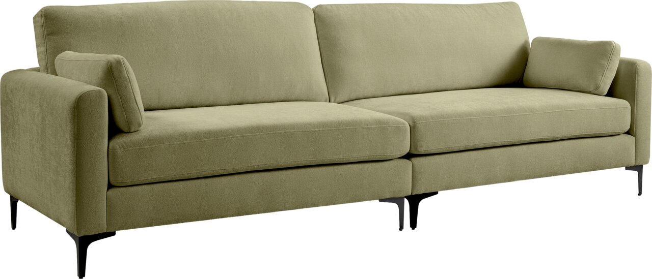 MID.YOU Sofa 4-Sitzer VENTI Olivgrünes 3-Sitzer-Stoffsofa mit zwei Sitzkissen, zwei Rückenkissen, schmalen Armlehnen und schwarzen Metallfüßen, in schräger Frontansicht von links freigestellt auf weißem Hintergrund.