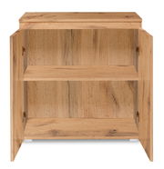 Kommode aus Holz mit geöffneter Doppeltür, zeigt zwei Regalböden, Frontalansicht