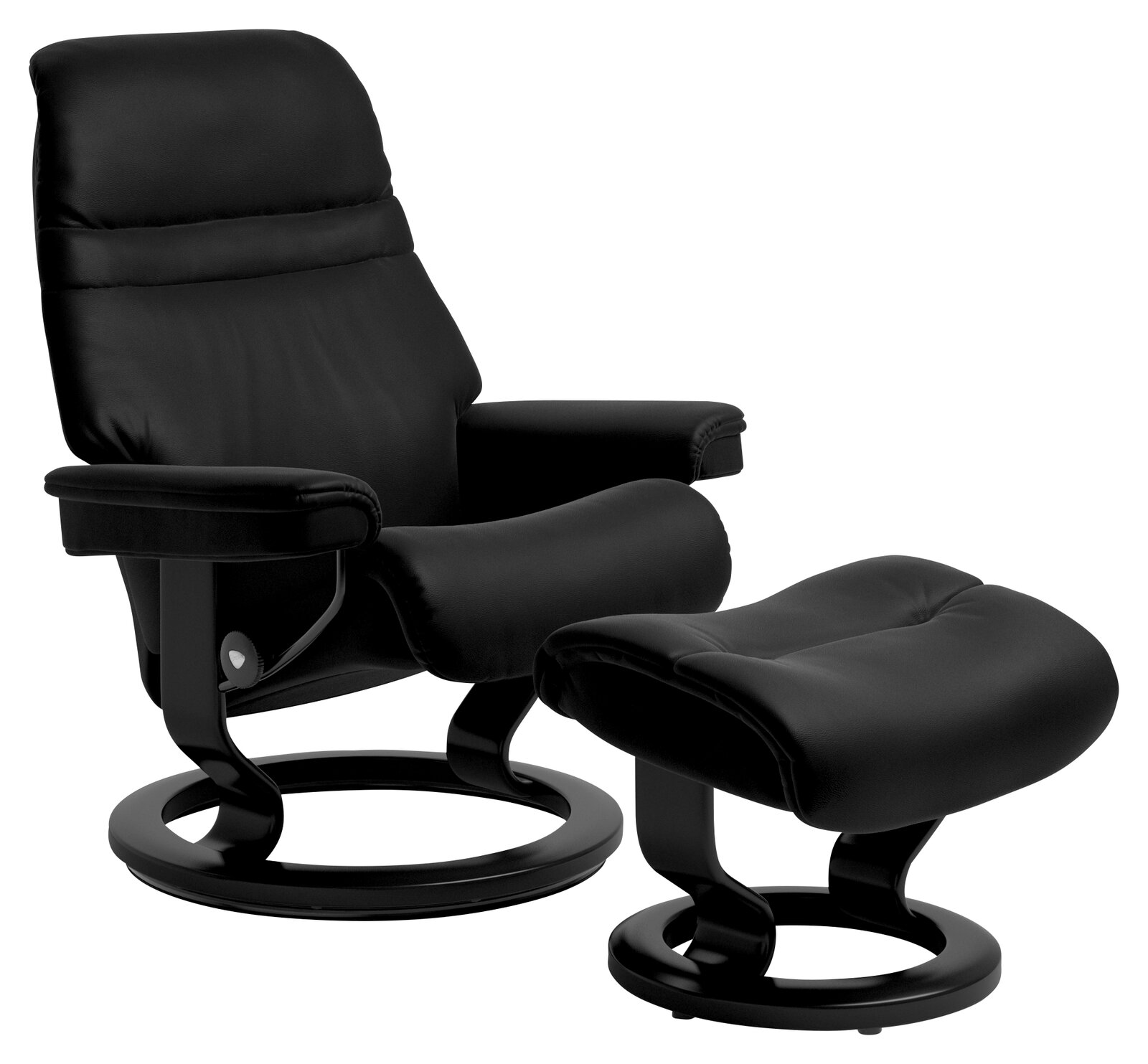 Schwarzer Einzelsessel mit passendem Hocker, seitliche Perspektive