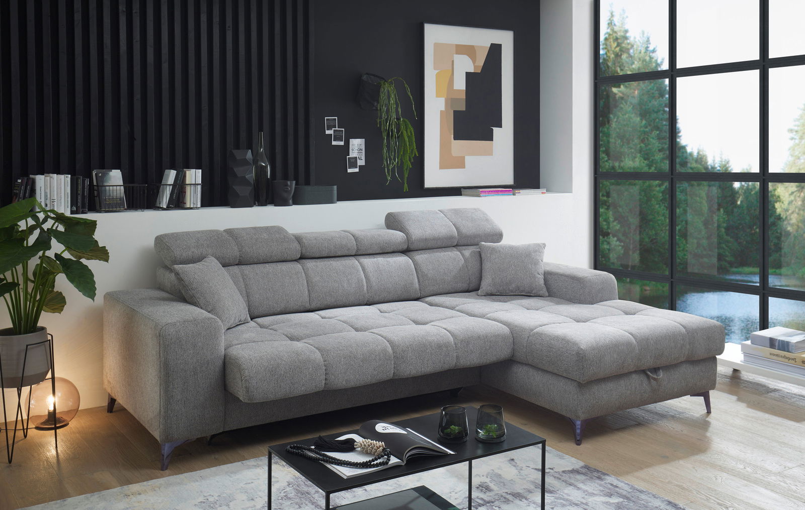 Graues Ecksofa SYDNEY in modernem Wohnzimmer, seitliche Perspektive