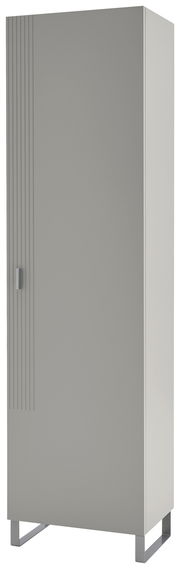 Moderner Garderobenschrank in grauer Farbe mit vertikalen Linien auf der linken Tür, perspektivisch von vorne rechts betrachtet.