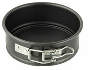 Springform 12cm aus schwarzem Metall mit Verschluss, seitliche Perspektive