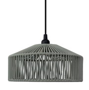 Outdoor-Hängeleuchte mit modernem, geflochtenem Design in seitlicher Perspektive.