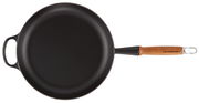 Schwarze Bratpfanne mit Holzgriff, Draufsicht
