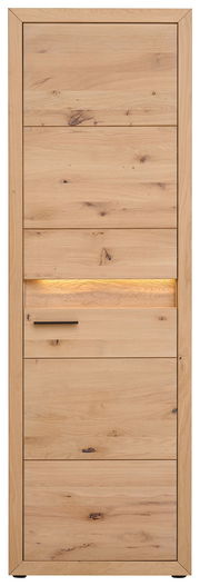 Frontale Ansicht eines Garderobenschranks aus Holz mit natürlicher Maserung und integrierter Beleuchtung.