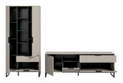 Zweiteiliges modernes Schrank- und Sideboard-Set in Beige mit schwarzen Innenfächern und Metallfüßen, Türen und Klappen geöffnet, Frontansicht