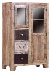 Rustikales Highboard aus Holz mit zwei Glastüren und drei Schubladen, frontal abgebildet.