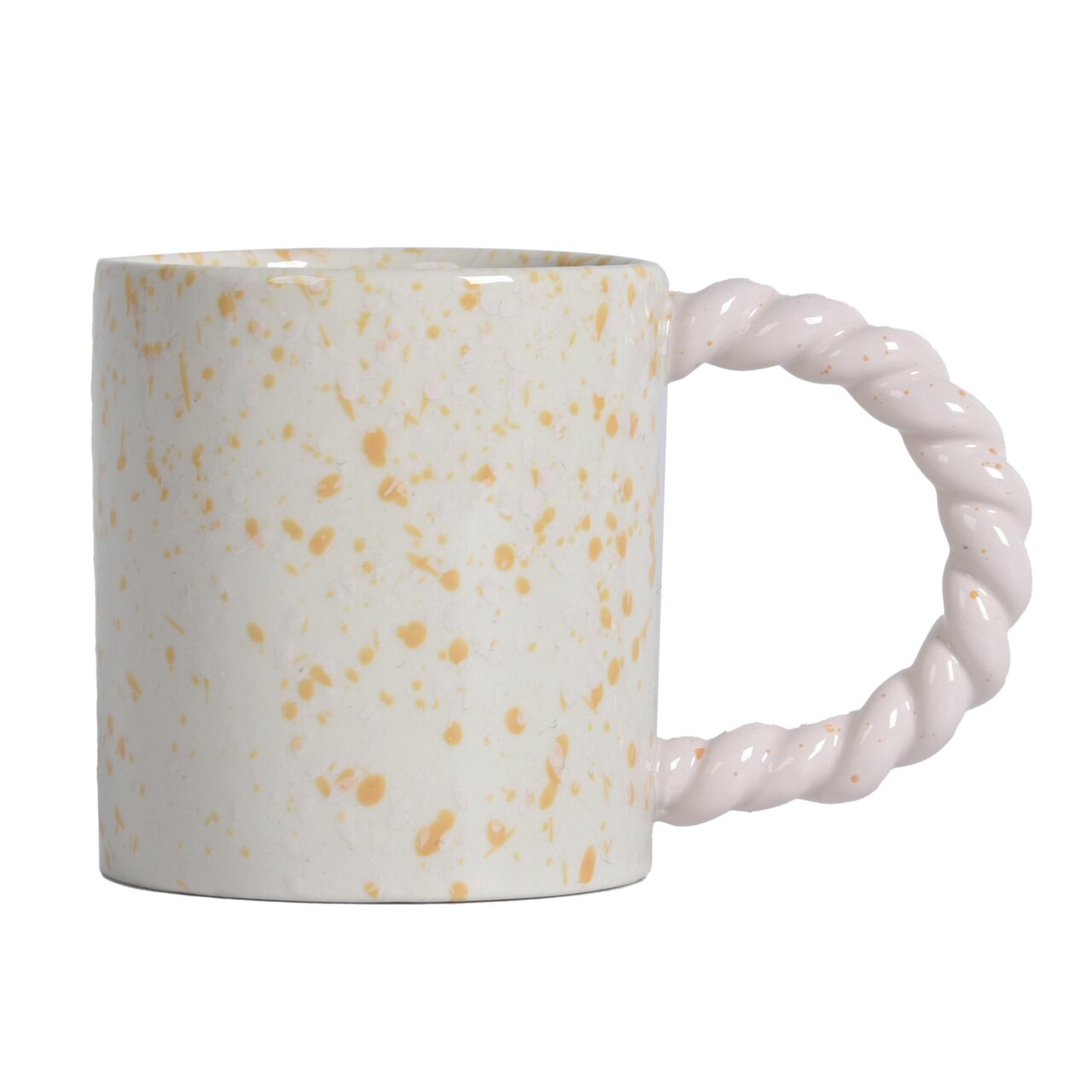 Kaffeebecher mit gesprenkeltem Design und gedrehtem Henkel, seitliche Perspektive