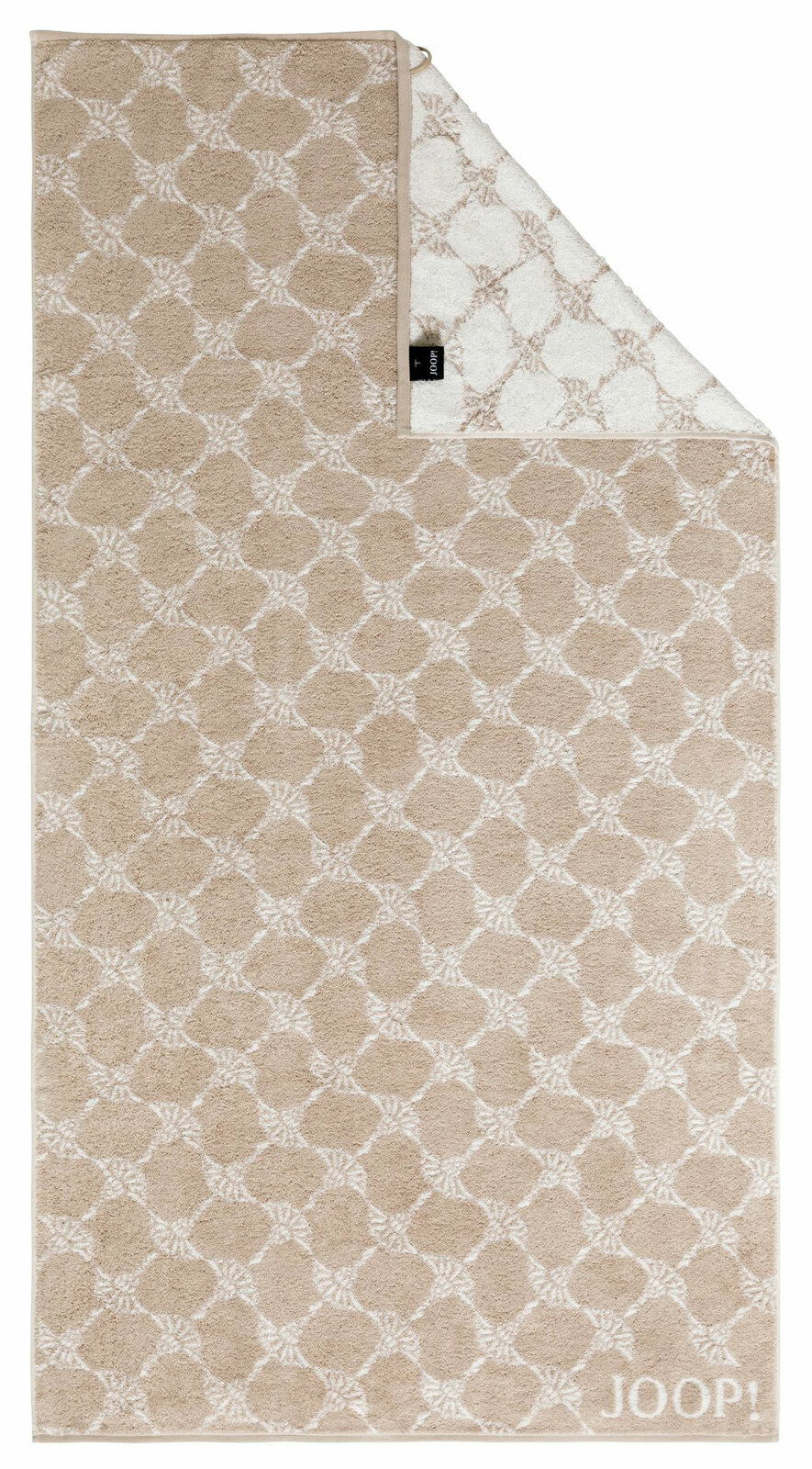 Beiges Duschtuch mit weißem geometrischem Muster und JOOP!-Logo, von oben fotografiert