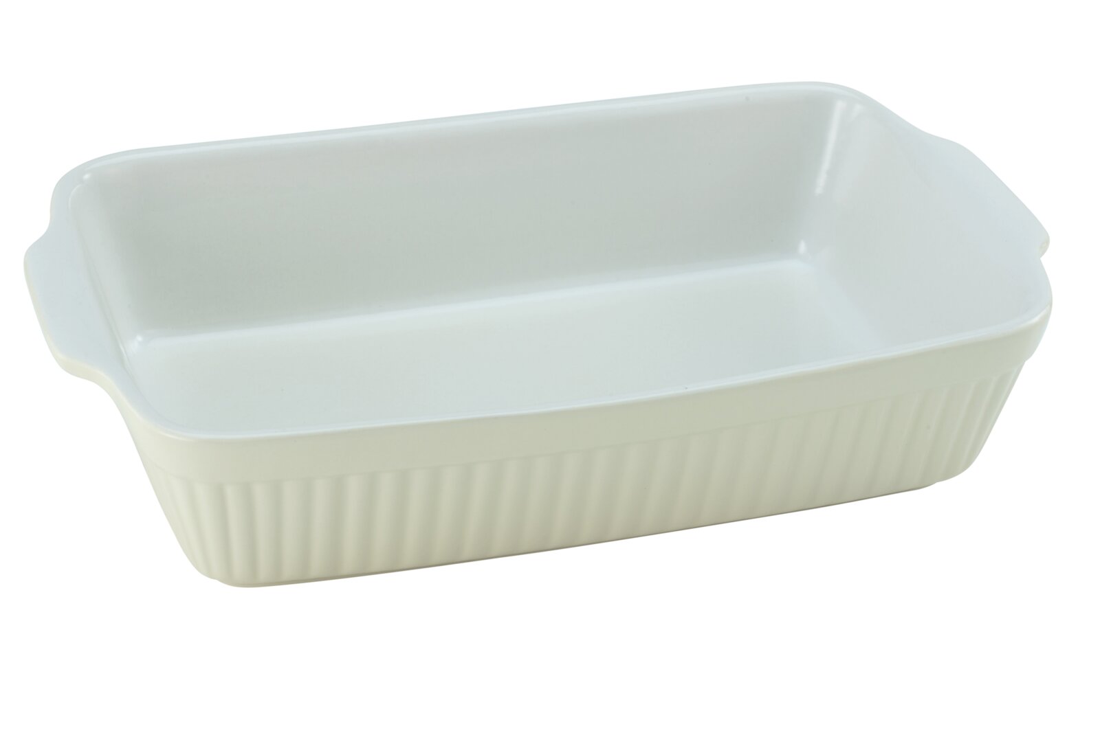 Creatable Auflaufform PASTELL KITCHEN Weiße rechteckige Keramik-Auflaufform mit geriffelten Seiten und seitlichen Griffen, in schräger Perspektive von oben vor weißem Hintergrund