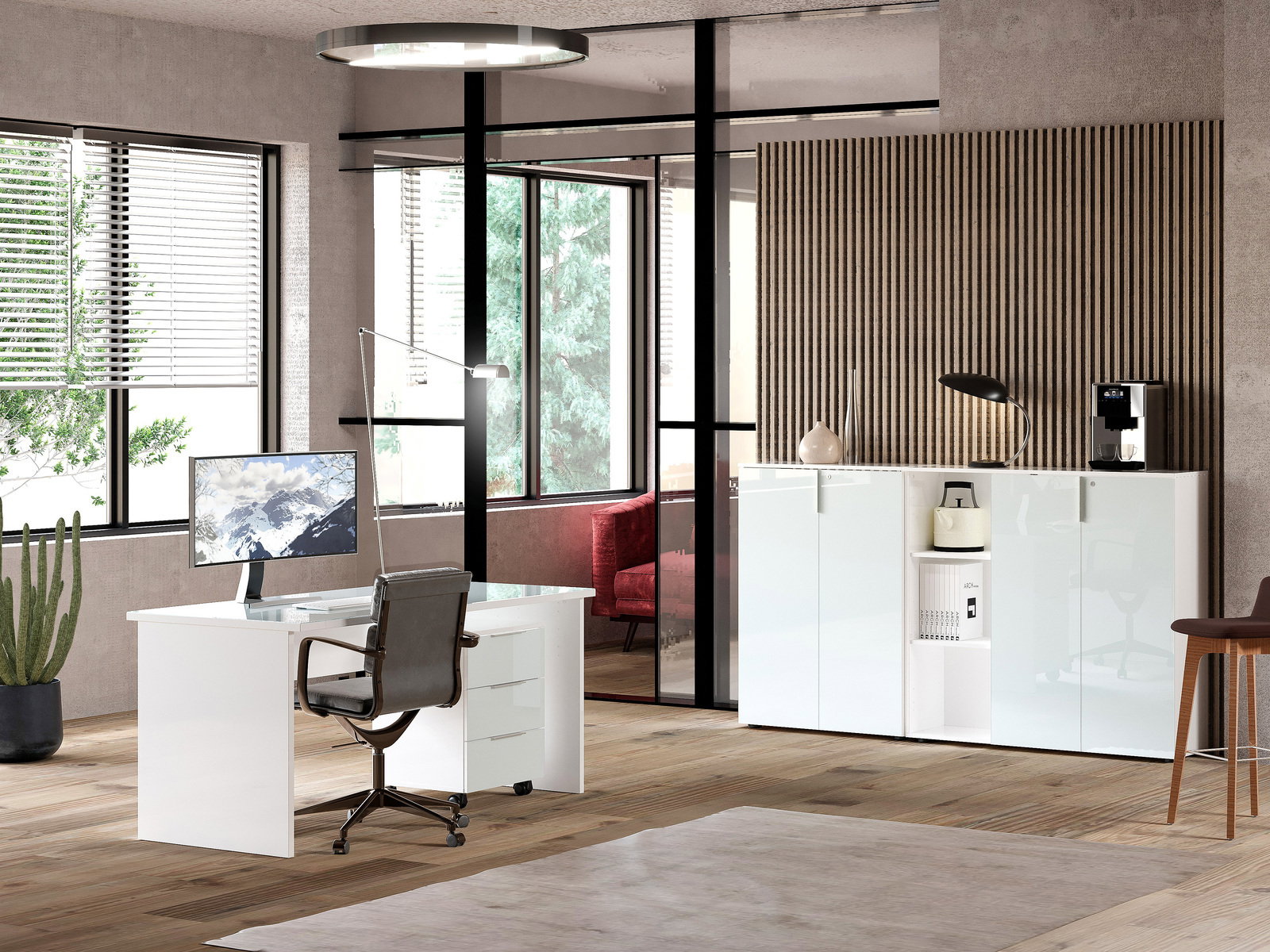 Moderner Büroraum mit weißem Schreibtisch, Bürostuhl und niedrigem Aktenschrank, seitliche Perspektive