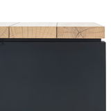 Detailansicht eines Sideboards mit einer massiven Holzplatte und dunklem Korpus.