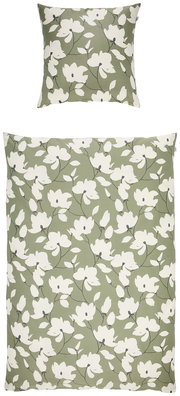 Olivgrüner Kissenbezug und Bettbezug mit großem weißem Blumenmuster und dunklen Ranken, flach von vorne in Draufsicht dargestellt