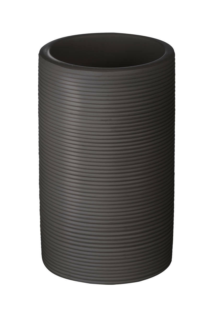 Anthrazitfarbener Becher mit geriffelter Oberfläche, seitliche Perspektive
