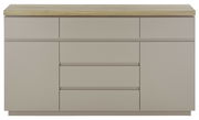 Frontale Ansicht eines modernen Sideboards mit hellem Holzdeckel und grauen Schubladen und Türen.