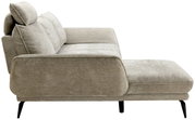 Seitenansicht eines modernen, beigen Longchair-Sofas mit verstellbaren Kopfstützen und schwarzen Beinen.
