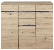 Frontansicht eines XL-Highboards aus hellem Holz mit mehreren Schubladen und Türen.