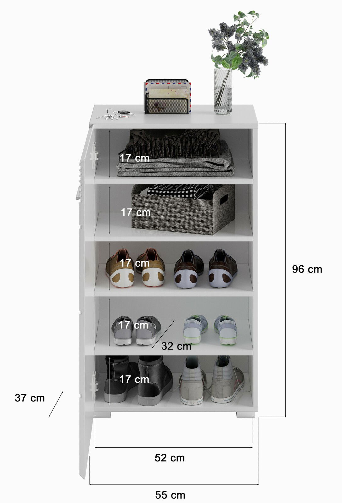 Weiße Schuhkommode mit fünf Regalböden, gefüllt mit Schuhen und Accessoires, aus der Vorderansicht.