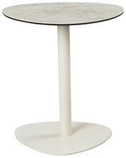 Moderner Beistelltisch mit runder Tischplatte und schlankem, weißem Standfuß, seitliche Perspektive