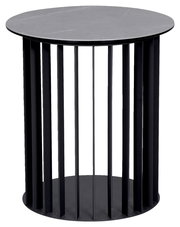 Moderner runder Beistelltisch aus schwarzem Metall mit vertikalen Streben, seitliche Perspektive